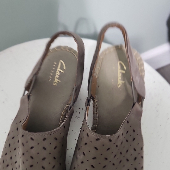 Clarks Women's Taupe Espadrille Slingbacks - Picture 3 of 4